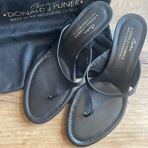 Donald J Pliner Couture Thong Heels